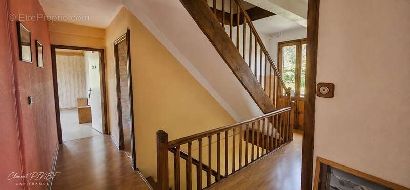 Propriété de 828m² sur 9045m² de terrain - Chorges - photo 24