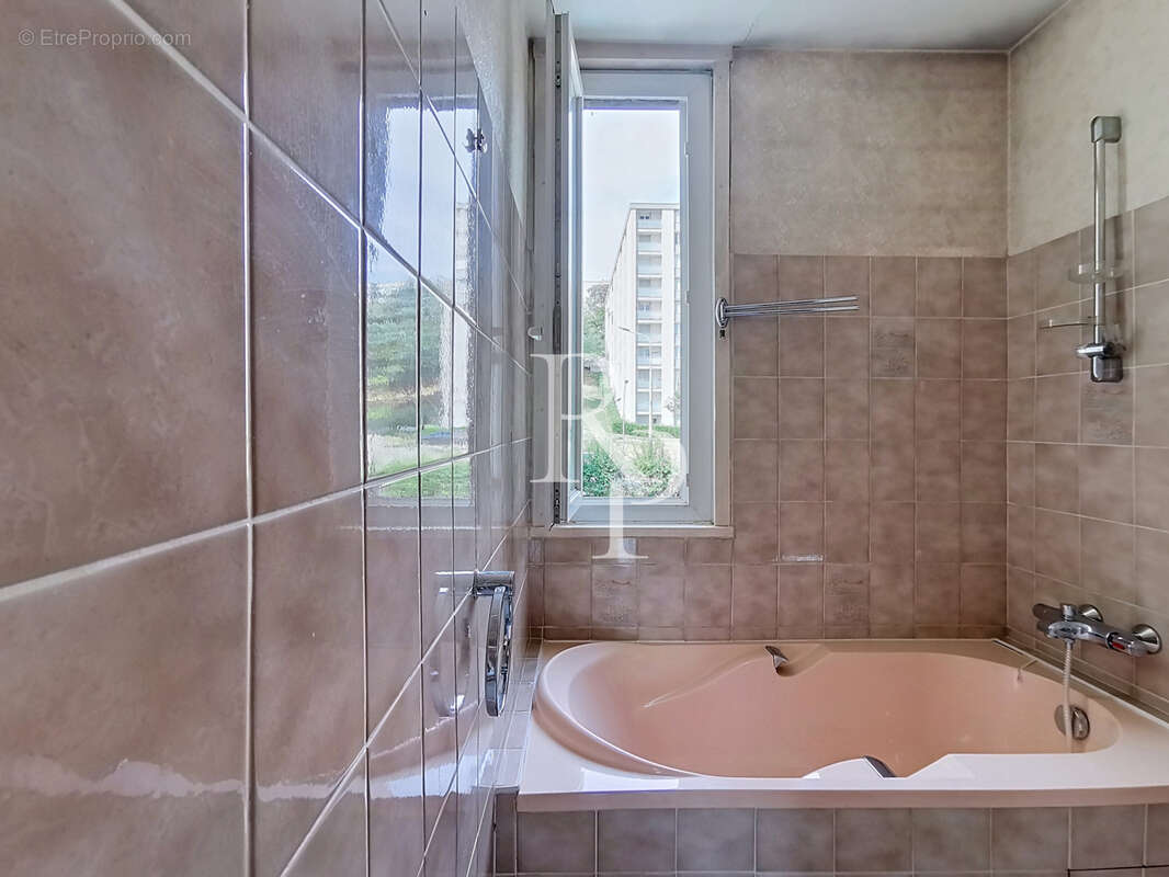 Appartement T3 a vendre LYON 5 secteur Ménival - photo 10