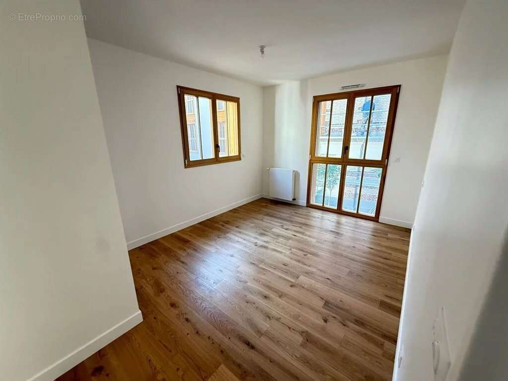 Maison à PARIS-12E