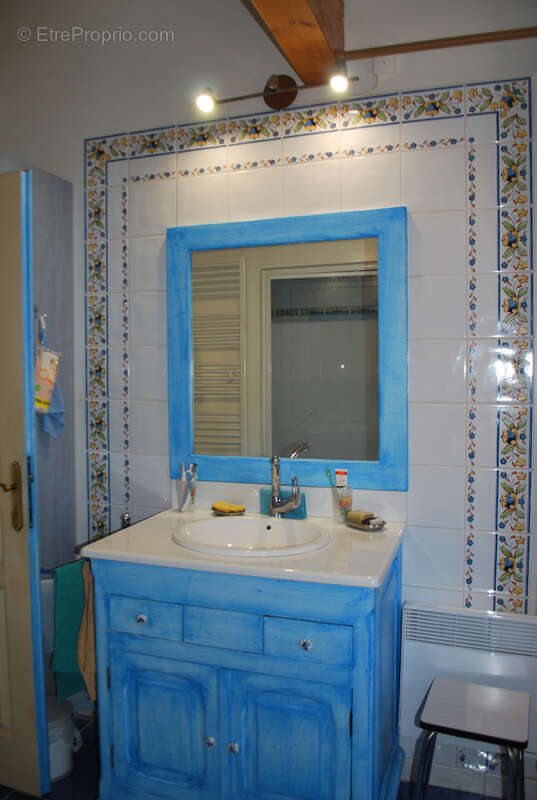 Appartement à SALERNES