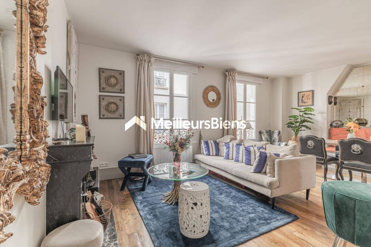 Appartement à PARIS-7E