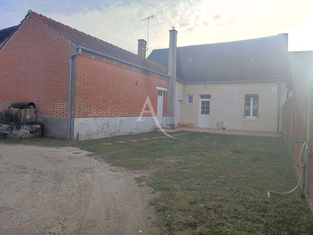 Maison à LAMOTTE-BEUVRON