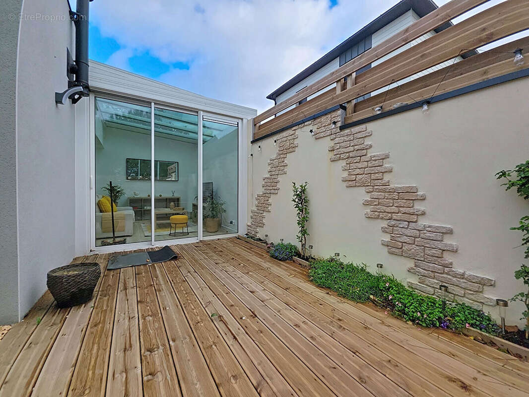 Maison à SAINT-PAIR-SUR-MER