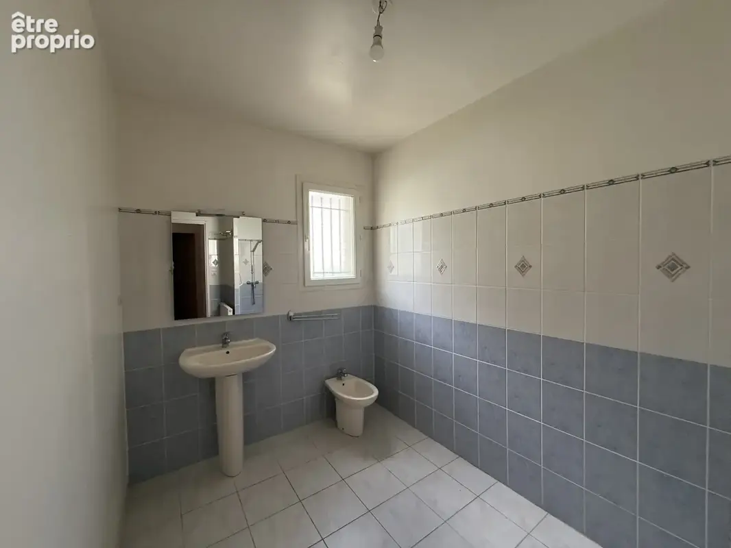 Sainte anastasie p.pied t3 sur 700m2 terrain - photo 9