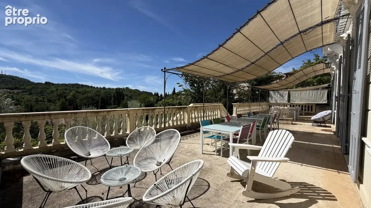 Propriété d'exception 330m2 sur 2029m2 de parcelle avec piscine, dépendances... - photo 5