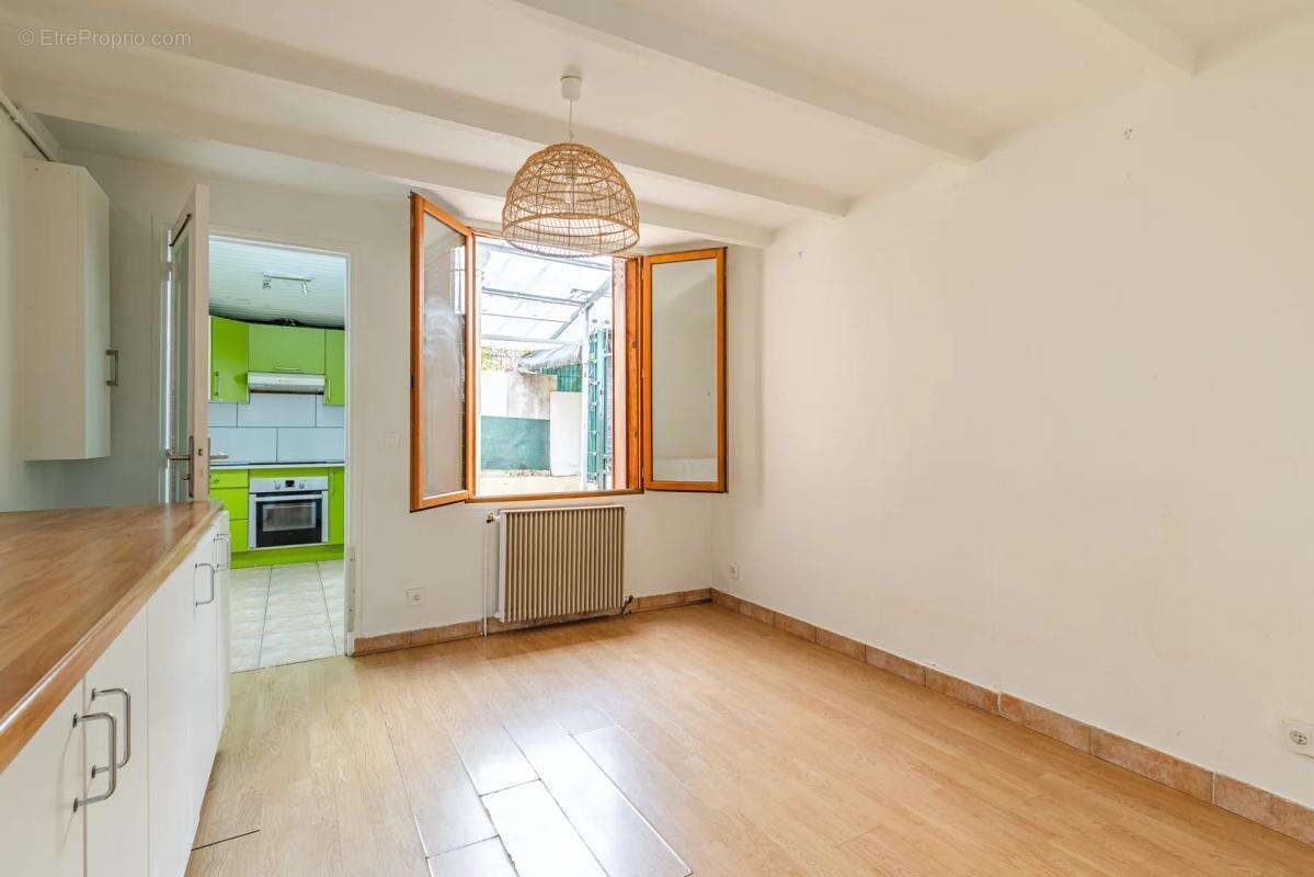 Appartement à VILLEJUIF