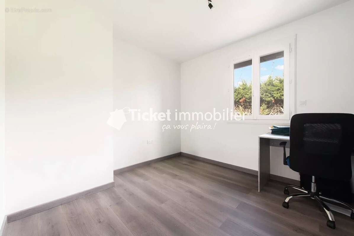 Maison à SAINT-JORY