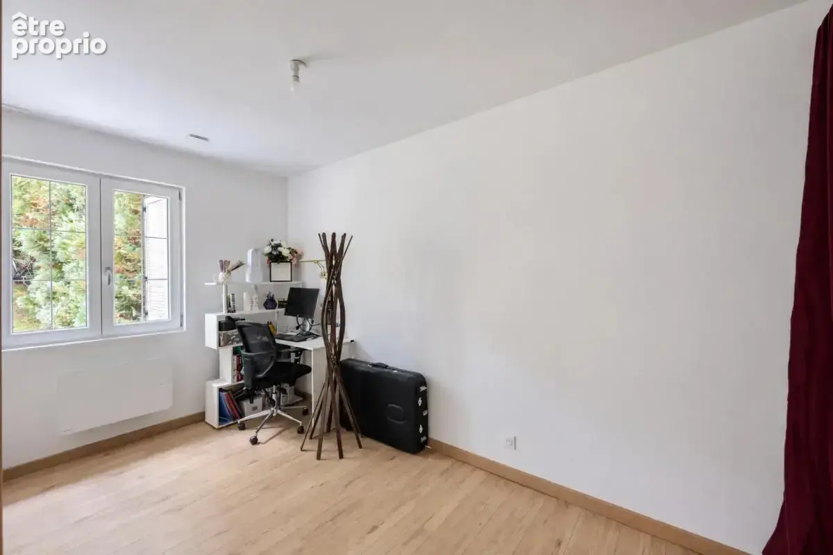 Maison de 6 pièces de 132 m² à Seraincourt - photo 9