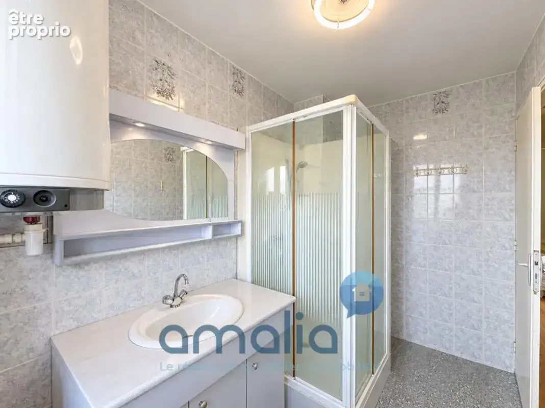Maison semi mitoyenne 100 m² à potentiel, 3 chambres, jardin sans vis-à-vis - photo 10