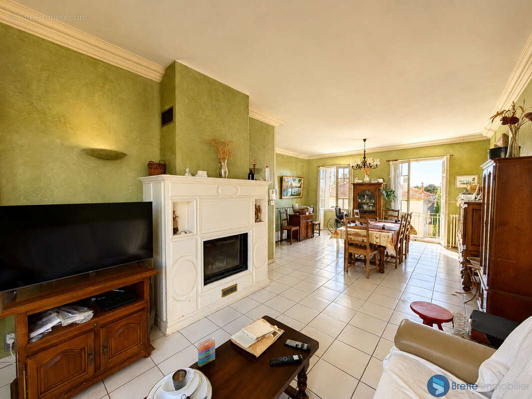 Maison à LA VALETTE-DU-VAR