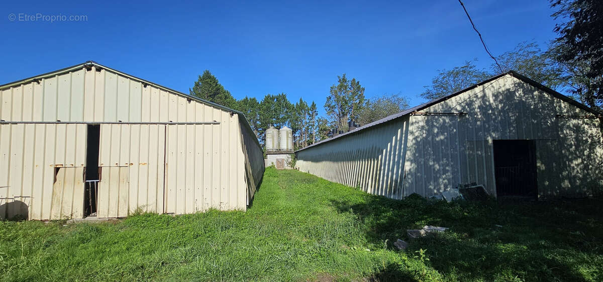 Maison à VARETZ