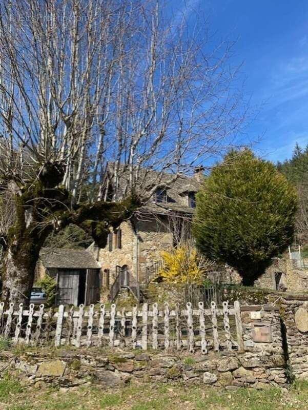RARE:  Moulin auvergnat authentique au bord d'un ruisseau - photo 11