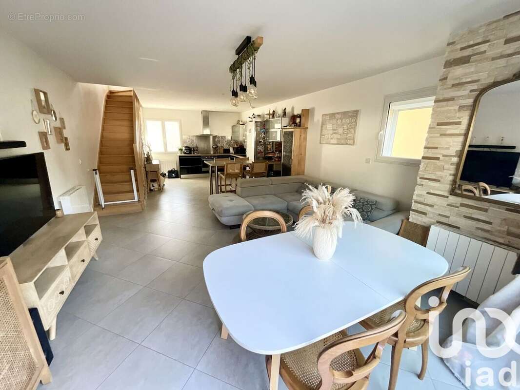 Photo 4 - Maison à SAINT-GERMAIN-LES-ARPAJON