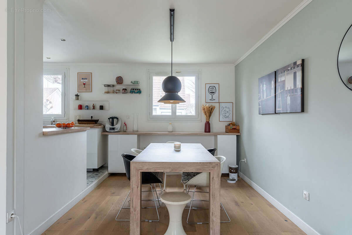 Maison Montesson - 206,06 m² - 7 pièces - photo 8