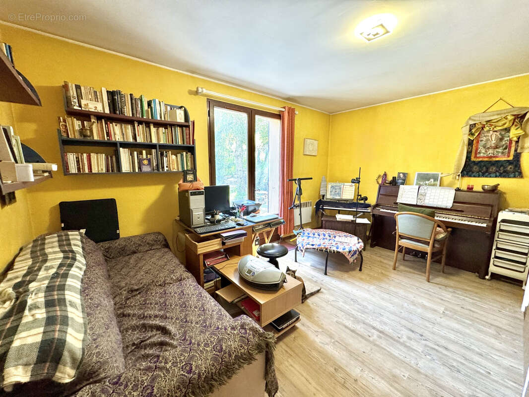 Maison à SOLLIES-TOUCAS