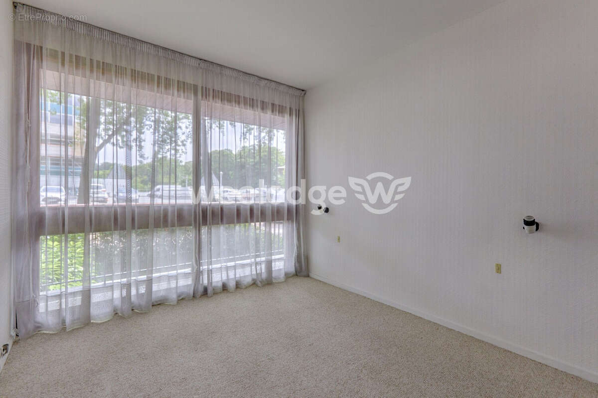 Appartement à LA CELLE-SAINT-CLOUD