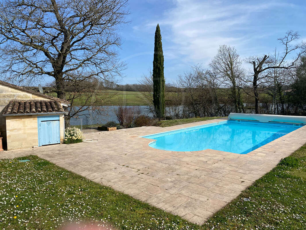 Maison à SAINT-EMILION