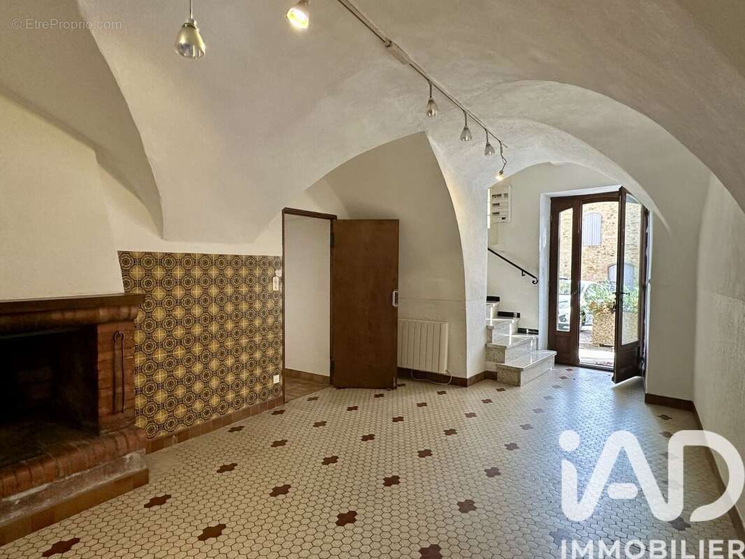 Photo 5 - Maison à SAINT-SATURNIN-DE-LUCIAN