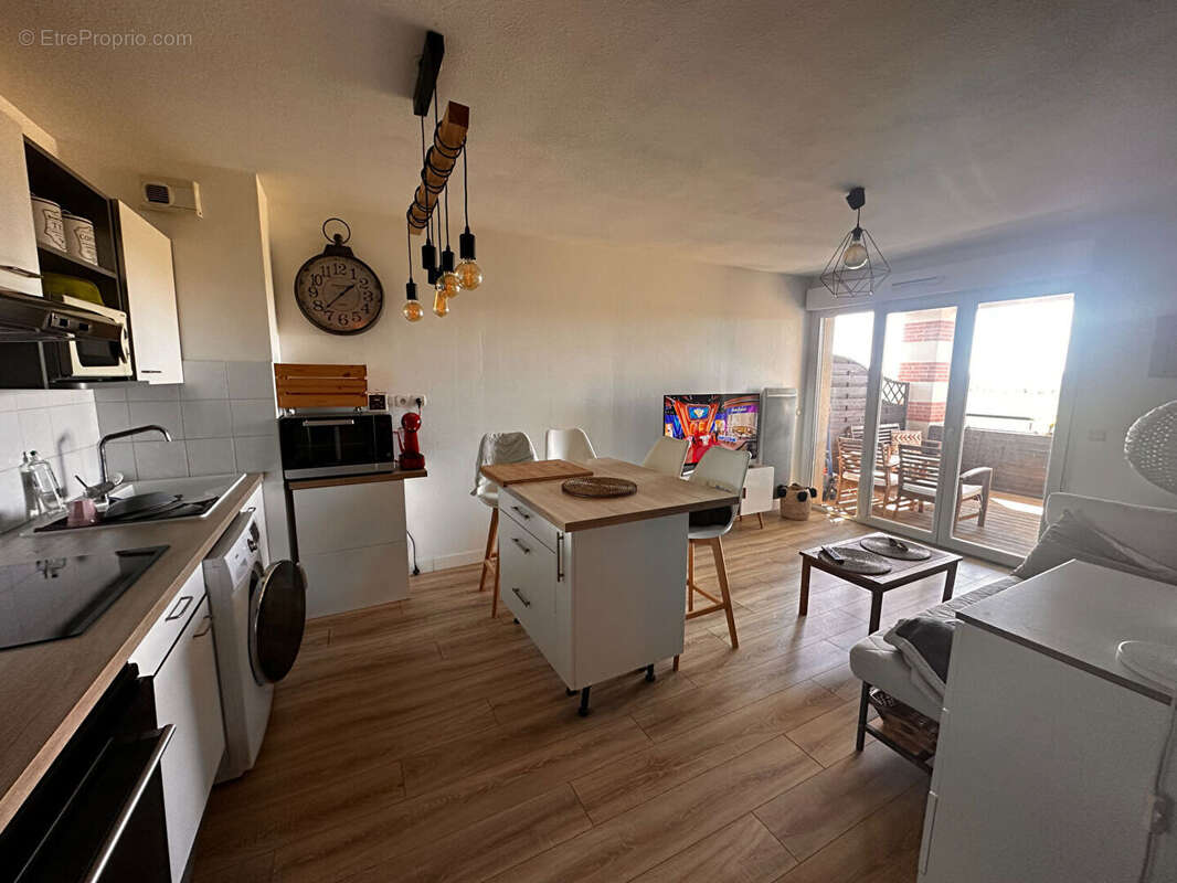 Appartement à PAREMPUYRE