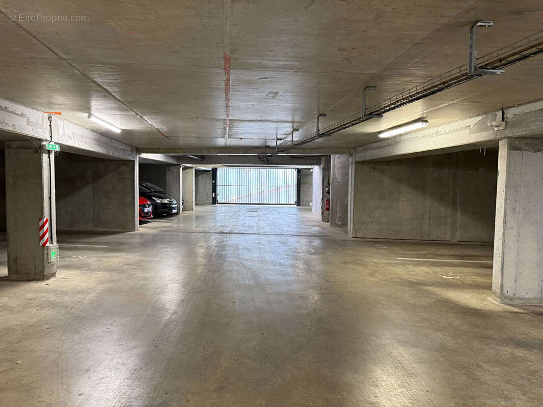 Appartement Mérignac T3 66 m2, terasse 8m2, hyper-centre, parking - photo 9