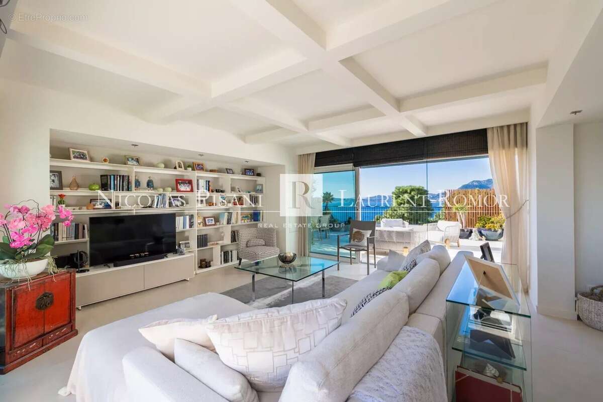 Appartement à CAP-D'AIL