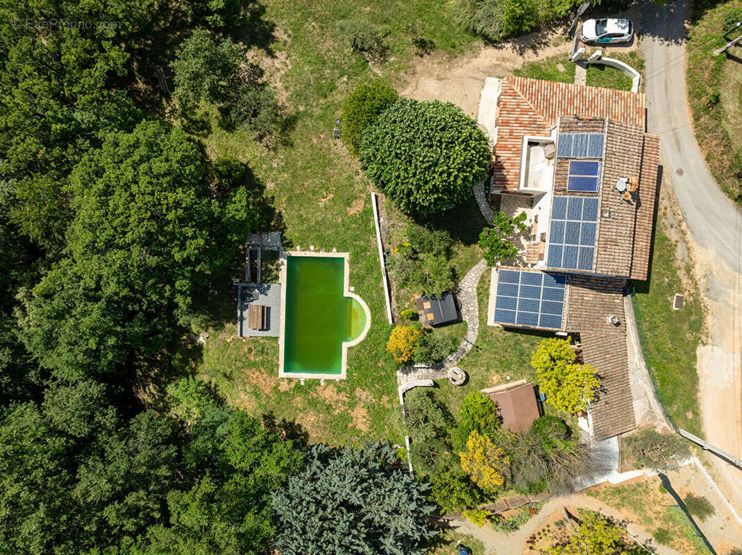 Maison à VILLECROZE