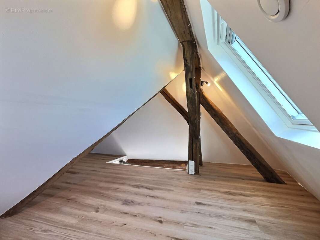 Appartement à MENNECY