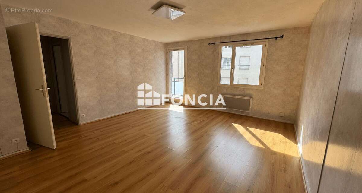Appartement à LYON-8E