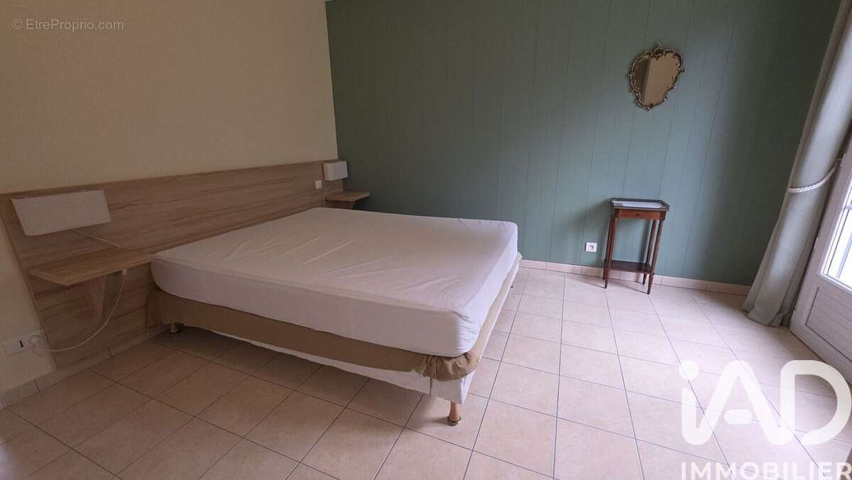 Maison 240 m² à Polignac  - photo 5