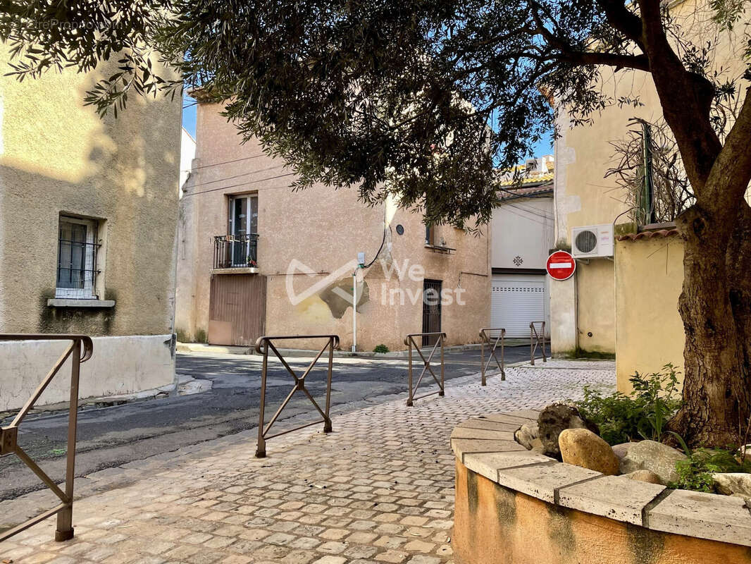 Maison à VILLENEUVE-LES-BEZIERS