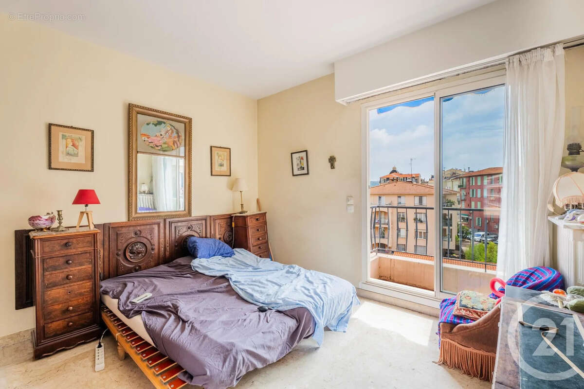 Appartement 90 m² à Beaulieu-Sur-Mer  - photo 9