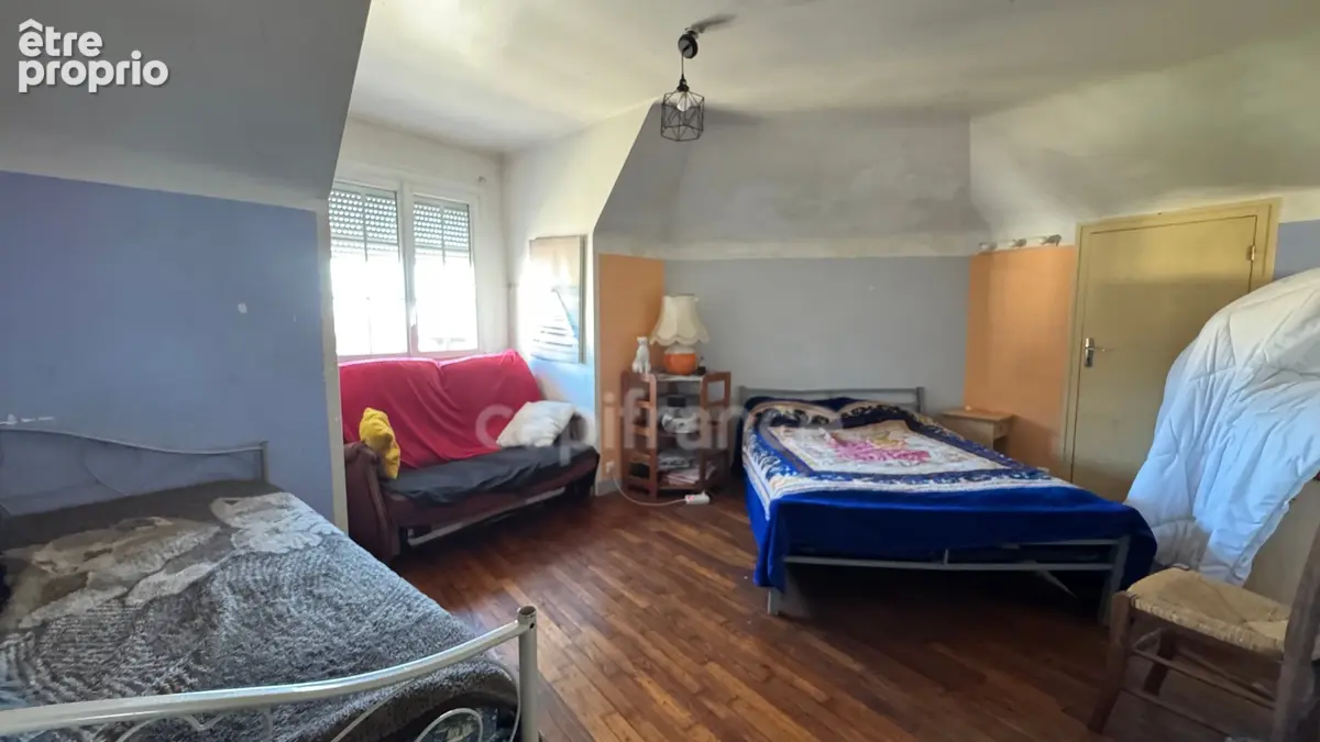 Appartement à vendre 7 pièces CARHAIX PLOUGUER (29) - photo 5