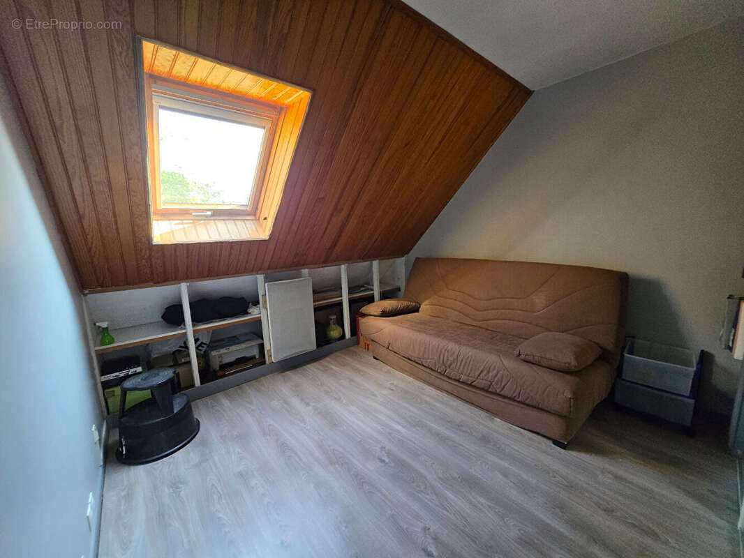 Maison à SAINTE-GENEVIEVE-DES-BOIS