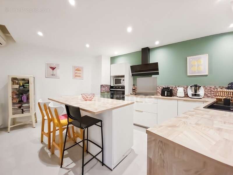 Appartement à VILLENEUVE-LES-AVIGNON