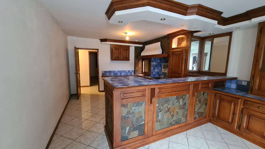 Maison à SAINT-PIERRE-EN-FAUCIGNY