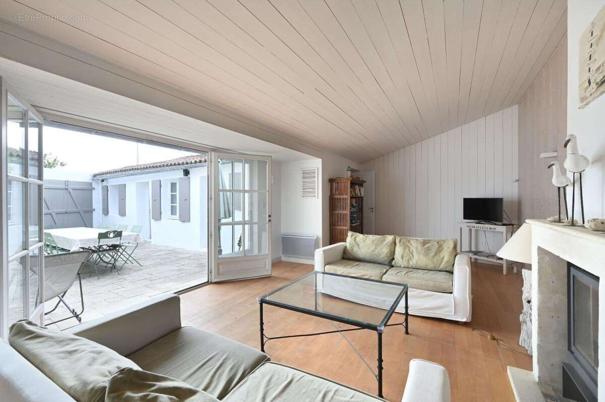 Maison à LE BOIS-PLAGE-EN-RE