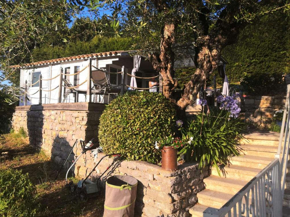 Maison à MANDELIEU-LA-NAPOULE