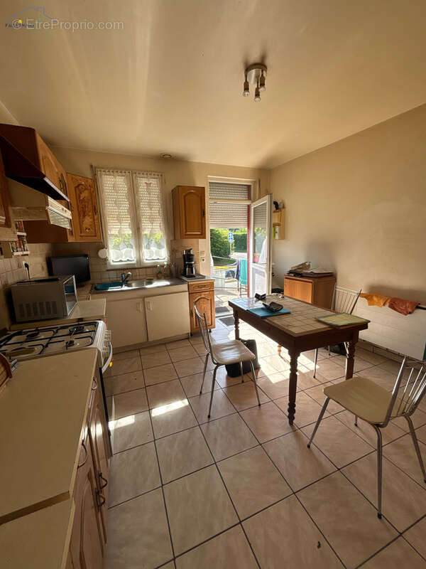 Maison à BERNAVILLE
