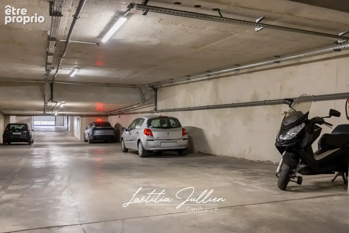 En Exclusivité par Laëtitia JULLIEN – Marseille 12ème – Les Caillols – Duplex T4 de 94 m² avec deux terrasses, parking, garage e - photo 22