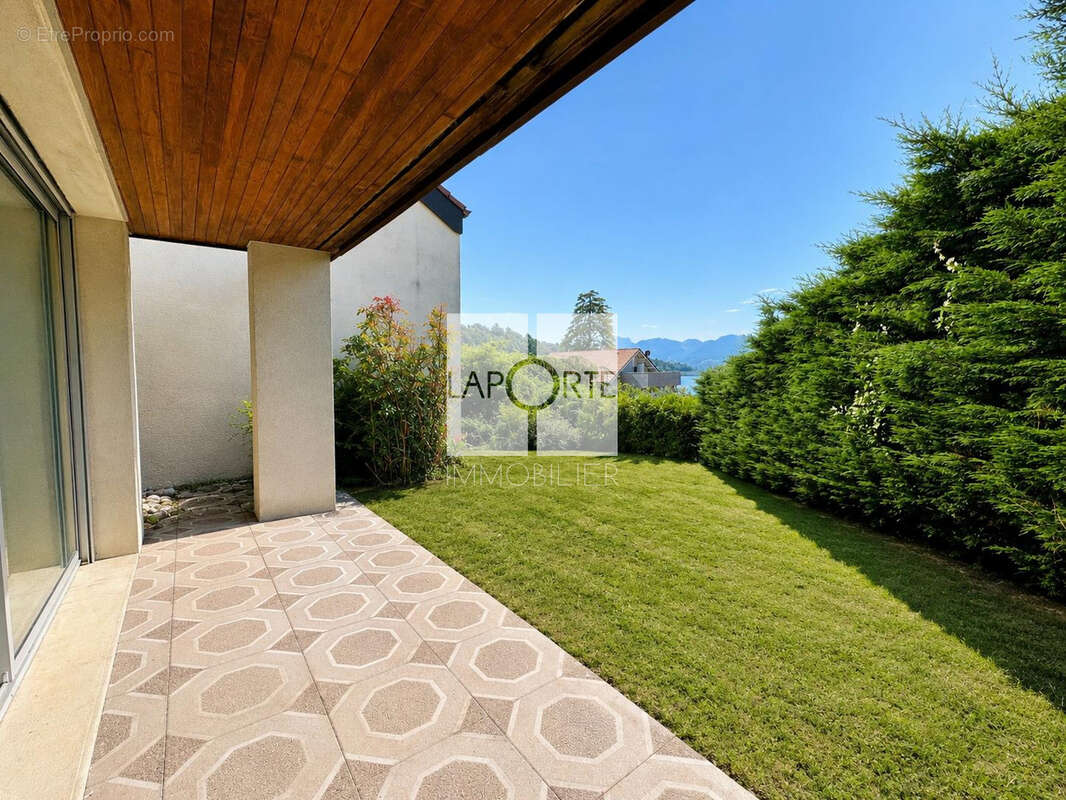 Maison d’architecte avec vue sur le lac du bourget   une adresse d'exception à réinventer - photo 2