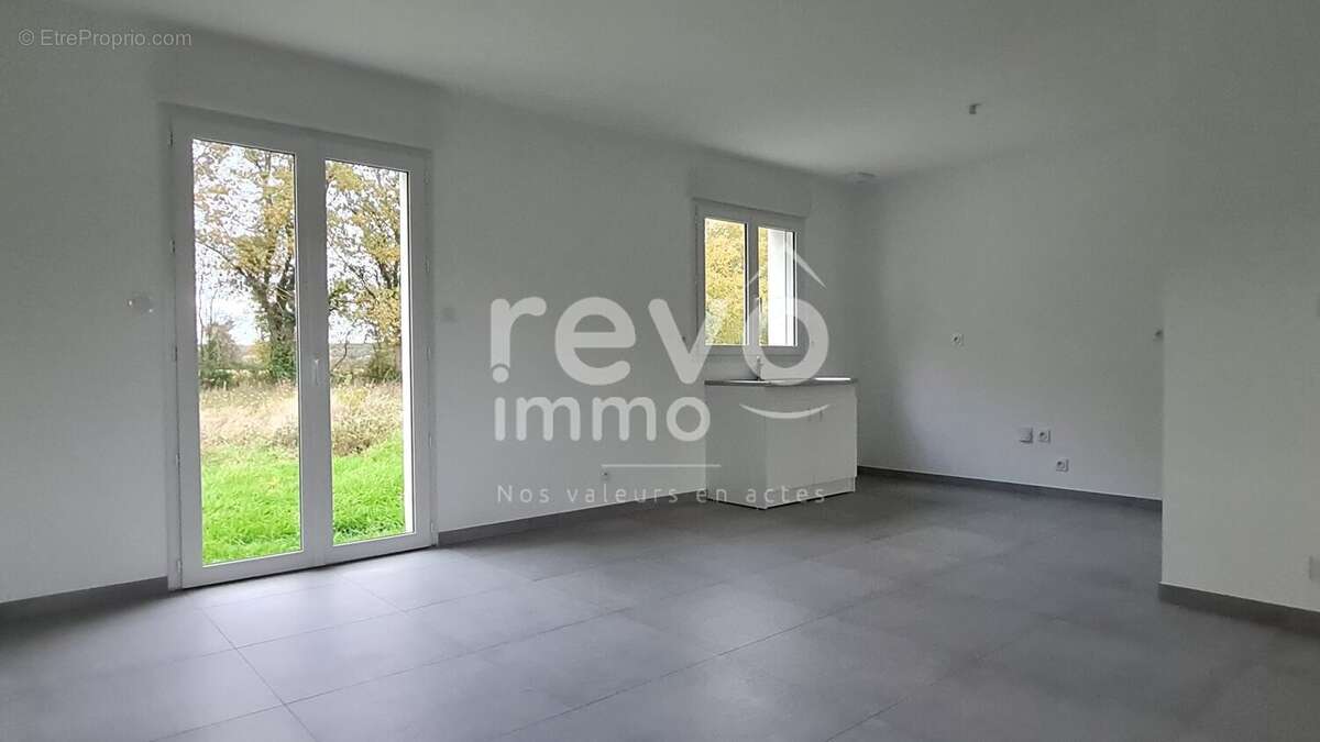 Maison à LE CELLIER