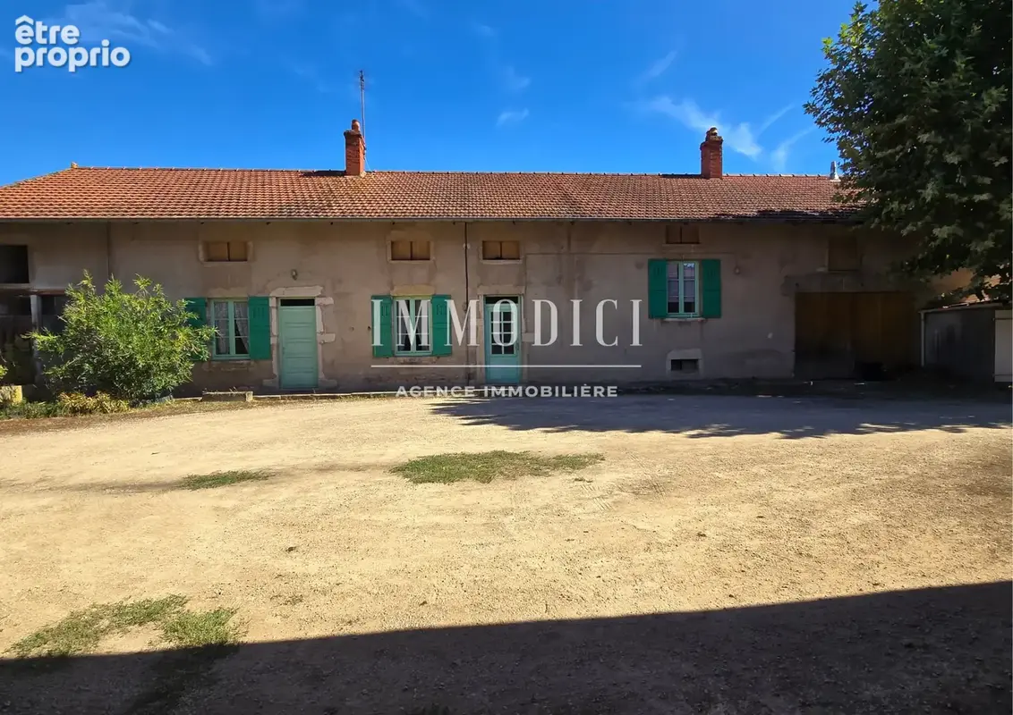 Ancienne ferme avec nombreuses dépendances   134 m2 habitables - photo 7