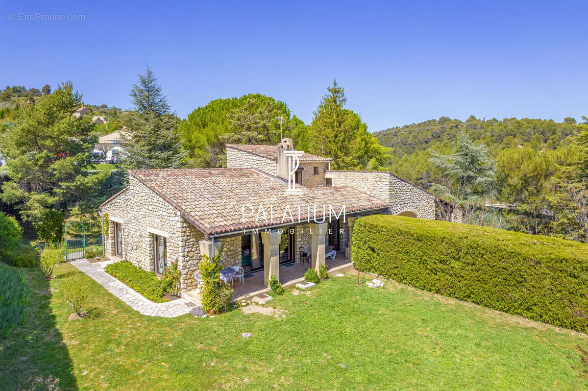 Maison à GREOUX-LES-BAINS