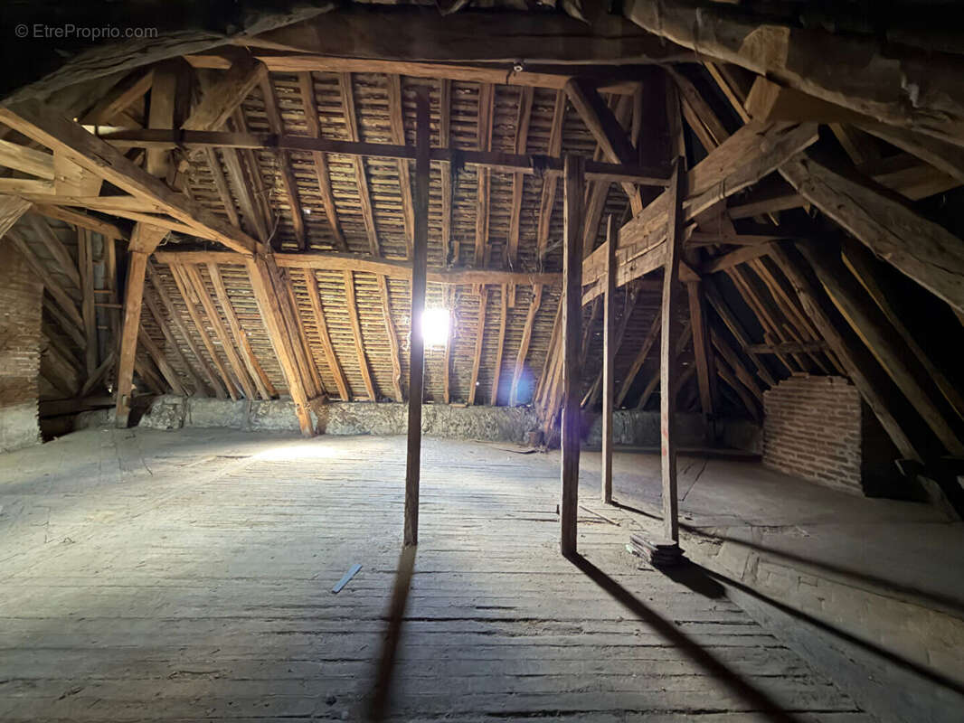 Appartement à BROU
