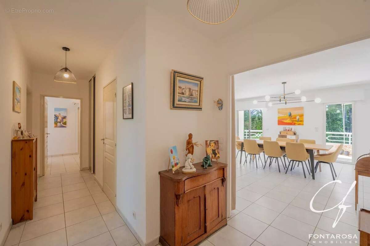 Appartement à SAINT-RAPHAEL