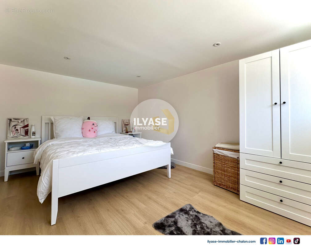 Maison de ville 182 m2  5 CH  705 m2  Piscine - photo 23