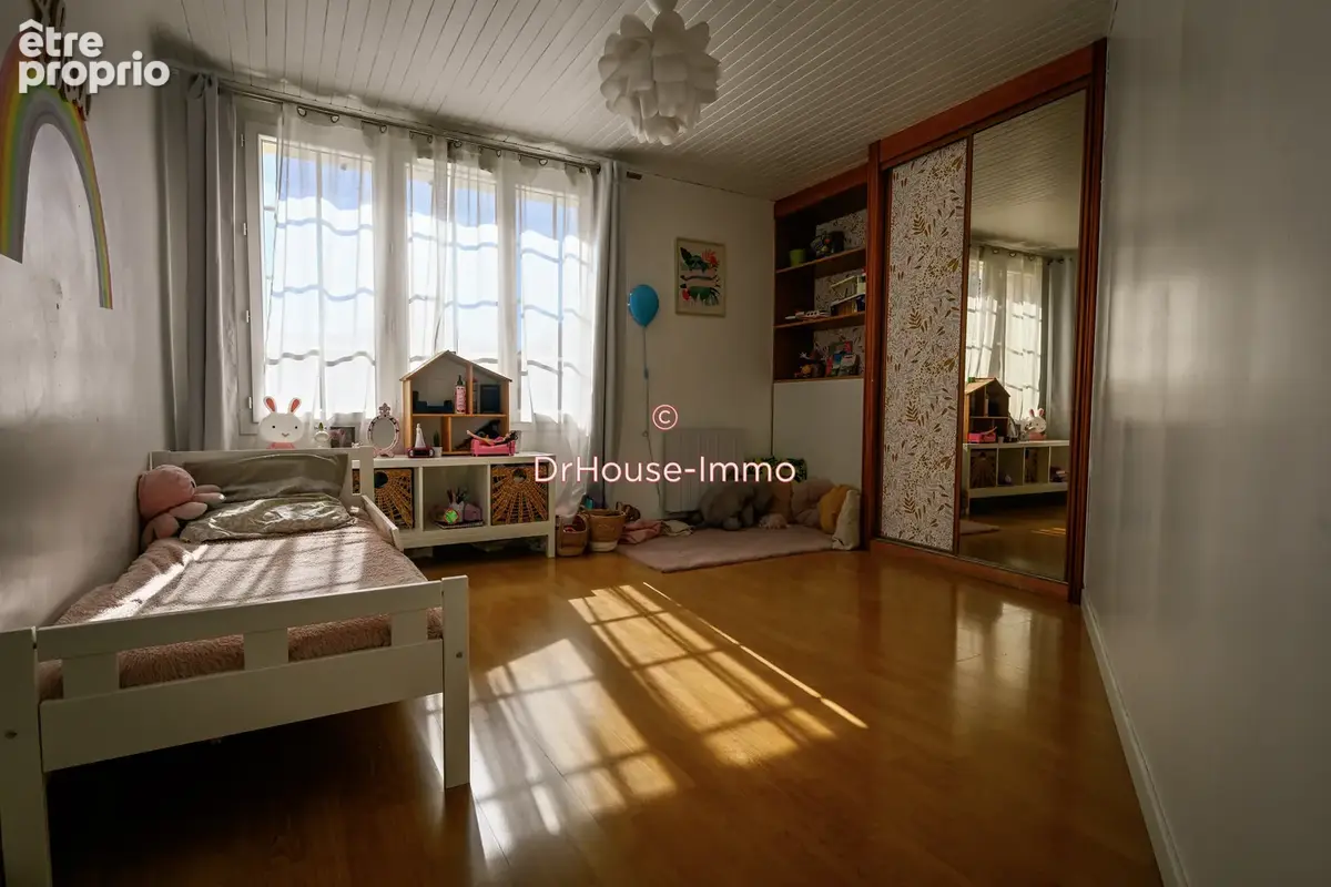 Maison 10 pièces 240 m² à vendre à Villaines-Sous-Bois (95570) - photo 8