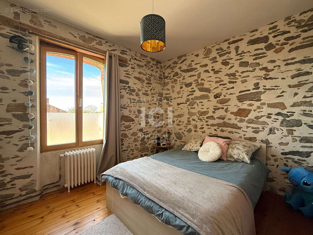 Maison à FROSSAY