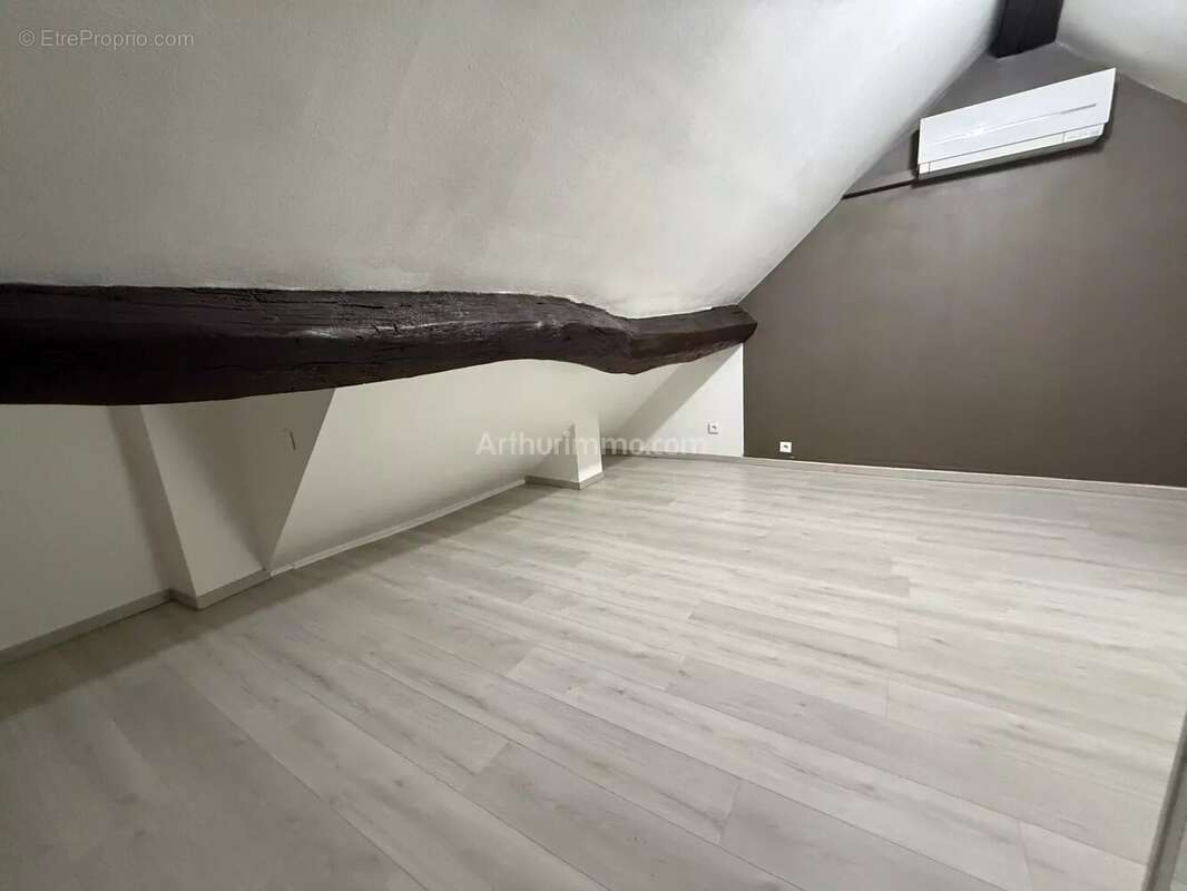 Appartement à SOISY-SUR-SEINE