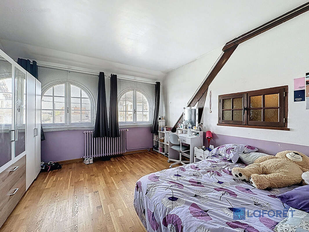 Maison à SAINT-GERMAIN-LES-ARPAJON